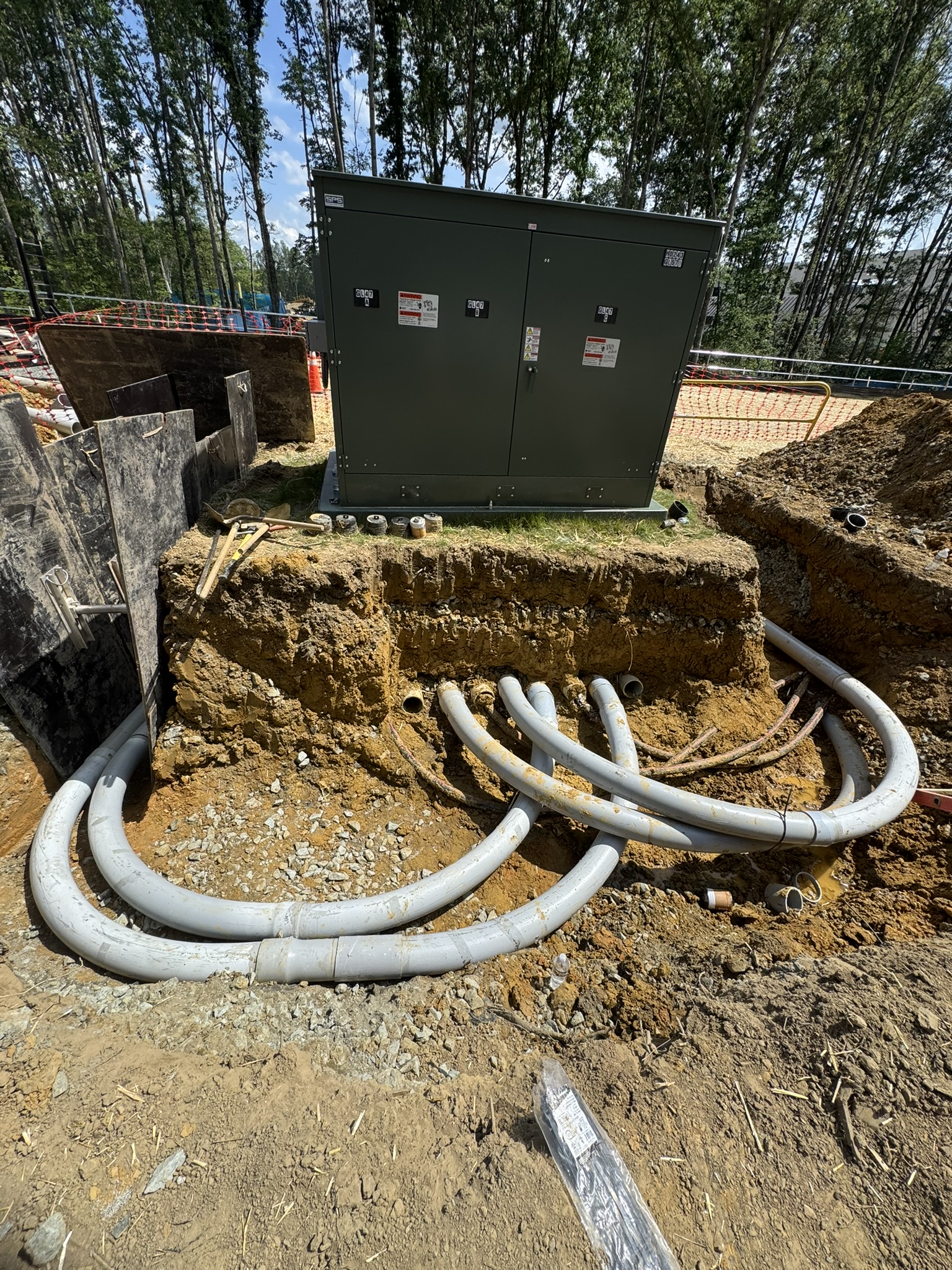 Ductbank trench and conduit