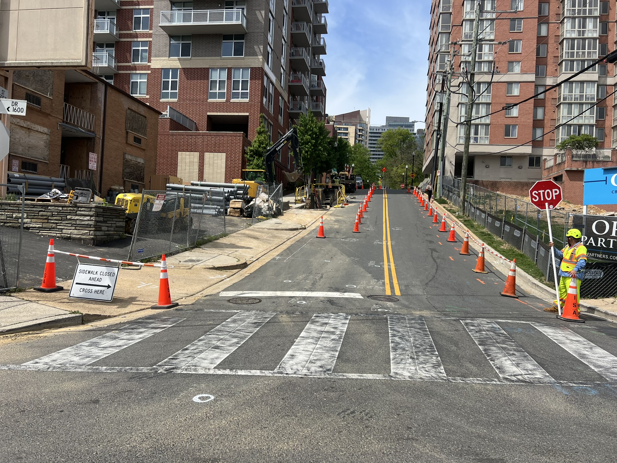 Flagger service crew